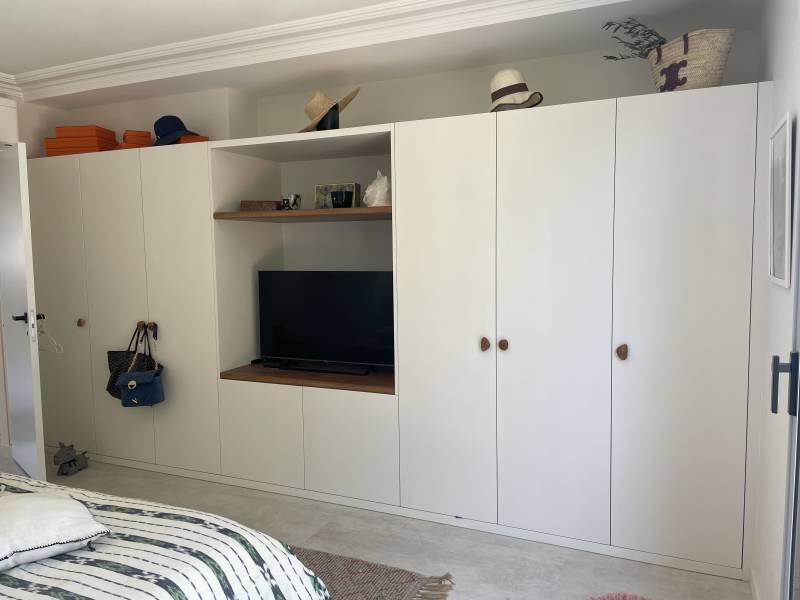 agencement sur mesure haut de gamme dans une chambre