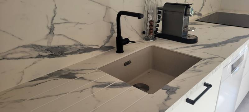 Plan de travail compact